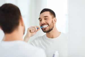 tips-to-keep-teeth-clean-between-checkups-and-cleanings