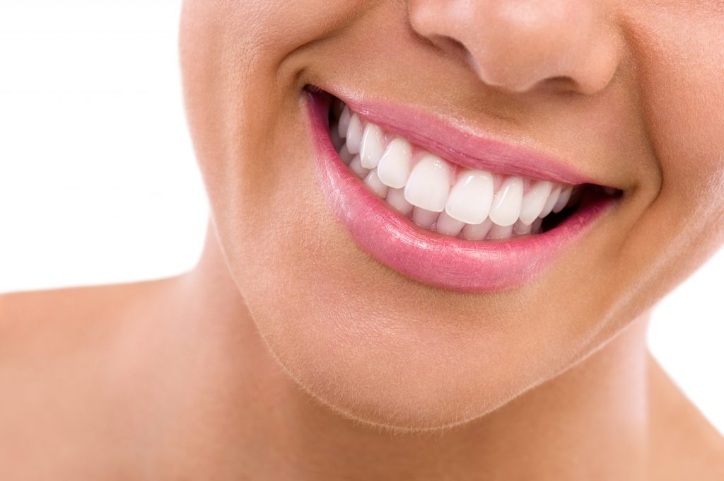 El Paso Dentists Explain How Custom Veneers Make A New Smile Possible